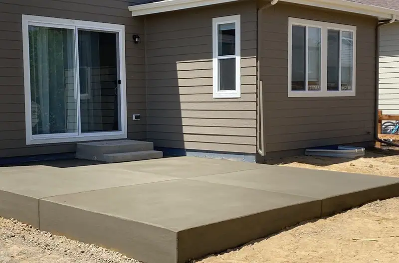 Raised Patio with Steps