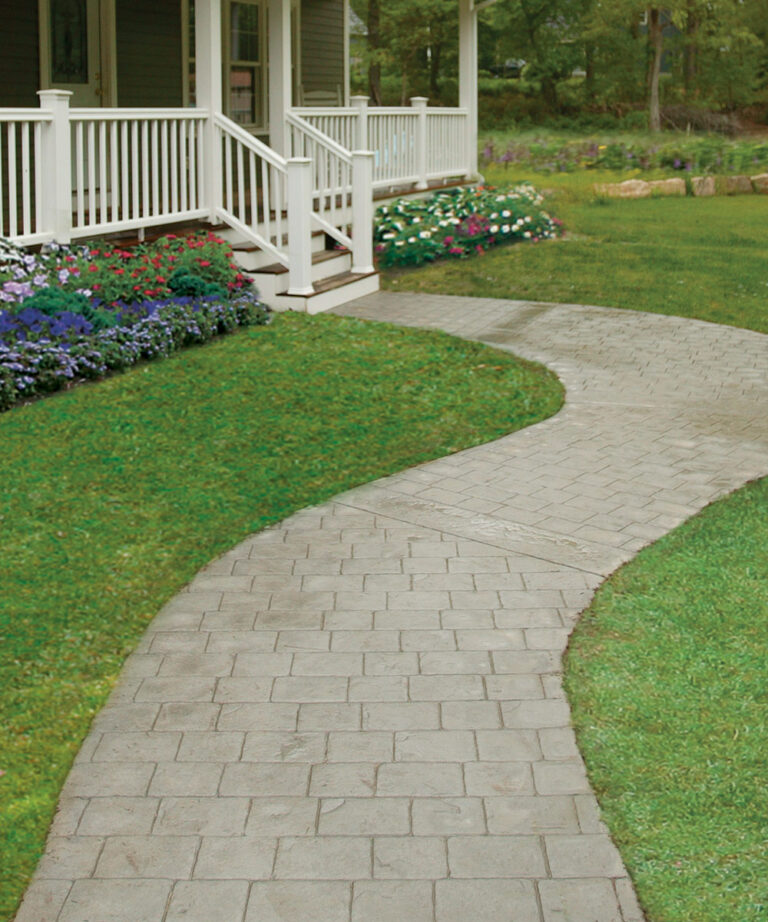 New concrete sidewalk installed by Hugo’s Concrete in Loveland Colorado for safe pedestrian access