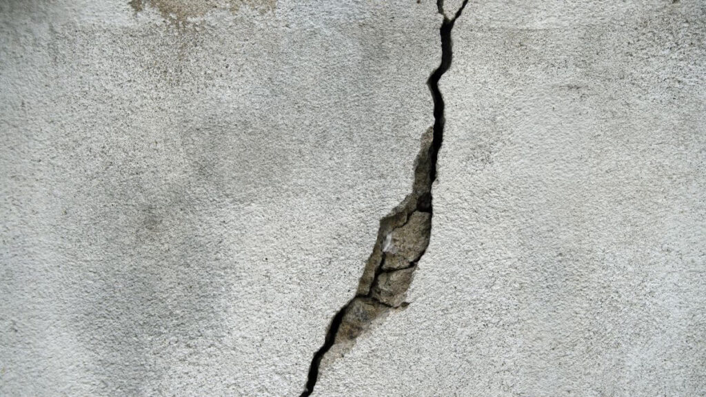concrete cracking